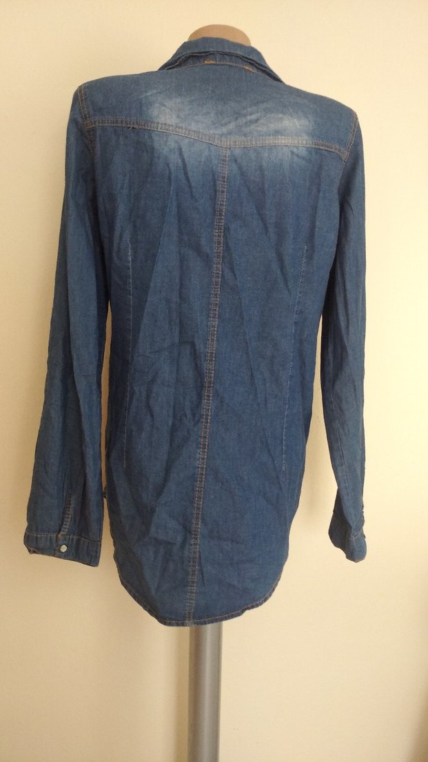 Düğmeli Mavi Kot Gömlek - Görsel 4