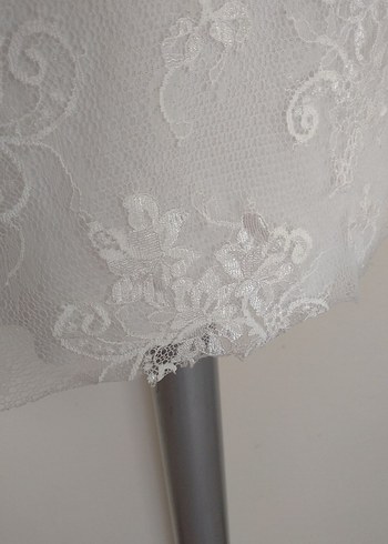 Dantel İşlemeli Beyaz Midi Abiye Elbise - Görsel 3