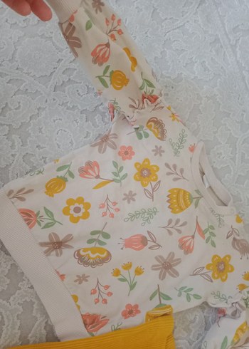 LC Waikiki swıtshırt ve tayt takım