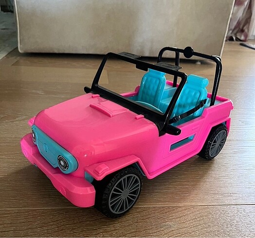 Barbie araba
