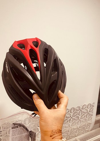 Biker Tarzı Kırmızı Desenli bisiklet Kaskı - Görsel 2