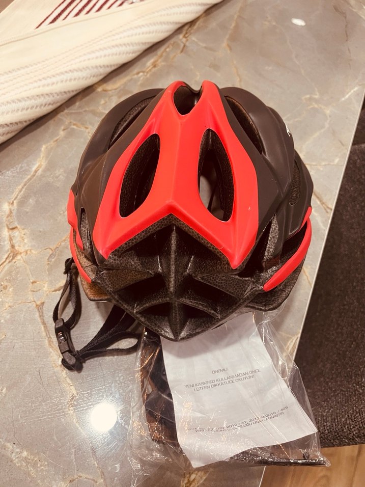 Biker Tarzı Kırmızı Desenli bisiklet Kaskı - Görsel 4