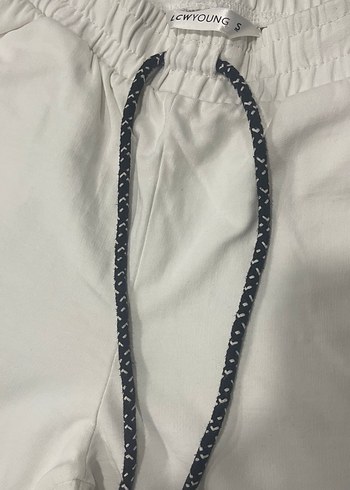 Beyaz Kemerli Rahat Keten Pantolon - Görsel 5