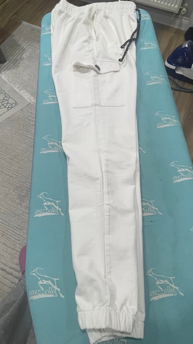 Beyaz Kemerli Rahat Keten Pantolon - Görsel 3