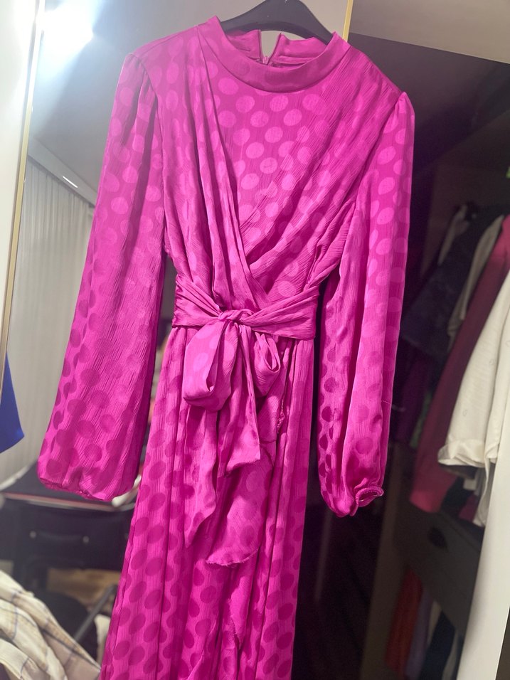 Uzun Kollu, Pembe Drapeli Uzun Elbise - Görsel 5