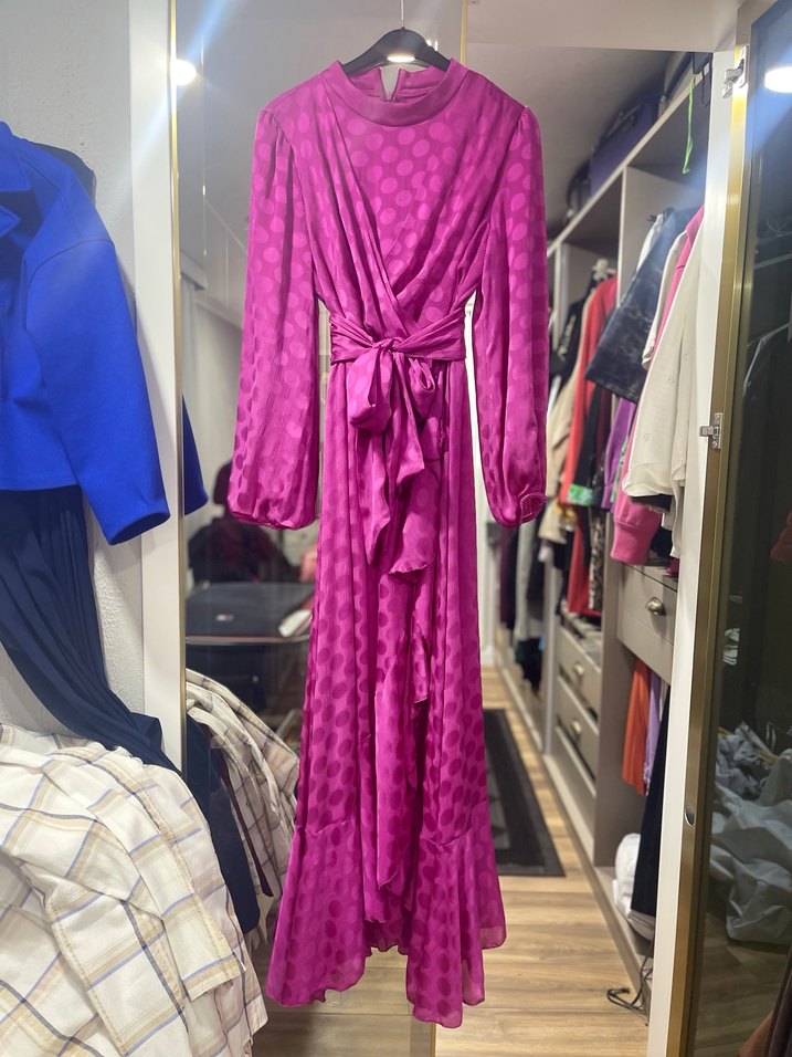 Uzun Kollu, Pembe Drapeli Uzun Elbise - Görsel 4