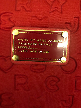 Kırmızı marc jacobs laptop çantası 15 inch (38.5x29)
