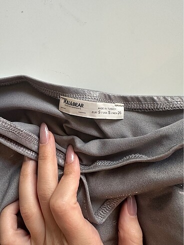 s Beden Pull and bear gri mini parlak elbise