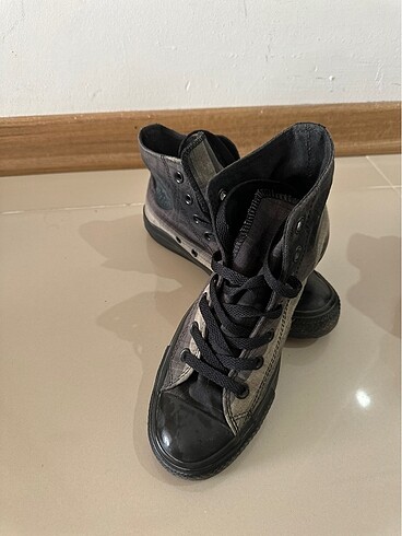 Converse 37 numara az kullanılmış siyah converse