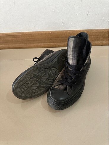 37 Beden 37 numara az kullanılmış siyah converse