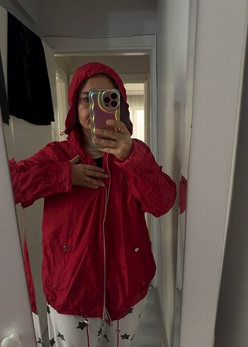 Kırmızı Şeffaf Midi Streetwear Yağmurluk - Görsel 2