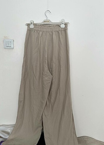 Yırtmaçlı pantolon