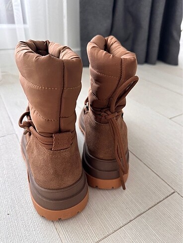 38 Beden Zara Bot