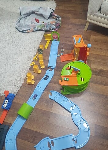 Beden Lego araba yikama,buyuk otopark,dinazorlu hotwheels
