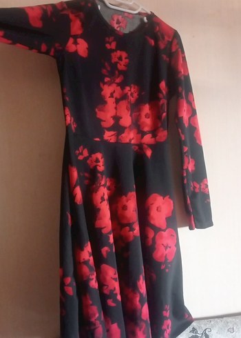 Uzun Kollu Kırmızı Desenli Uzun Elbise - Görsel 2