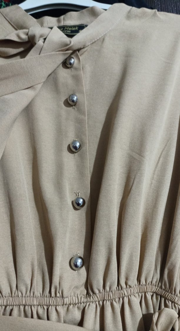 Bej Kuşaklı Uzun Kadın Elbise - Görsel 2