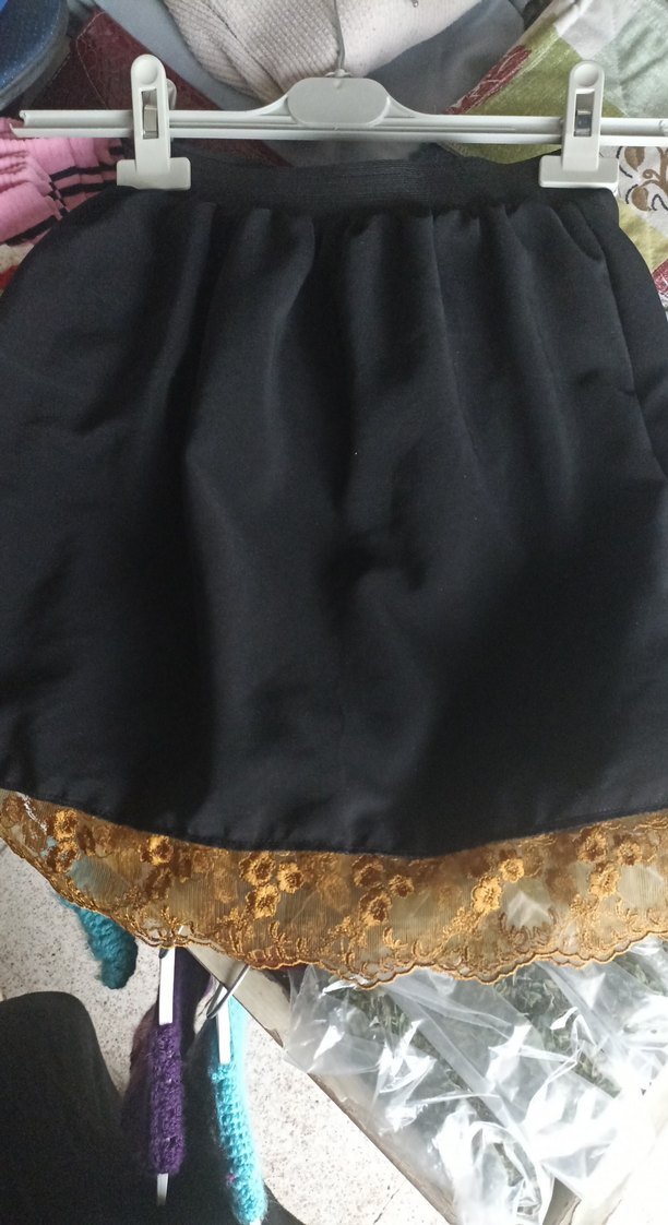 Kız Çocuk Siyah Volanlı Etek - Görsel 2