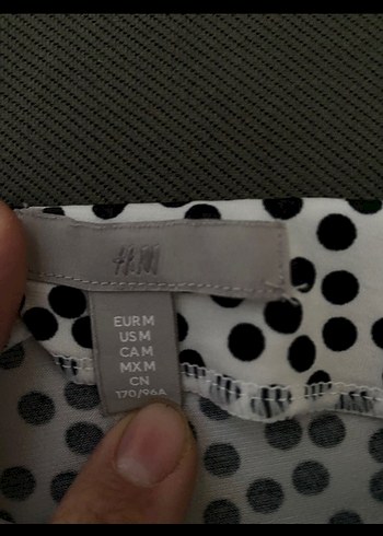 m Beden beyaz Renk H&M Leopar Desenli Elbise