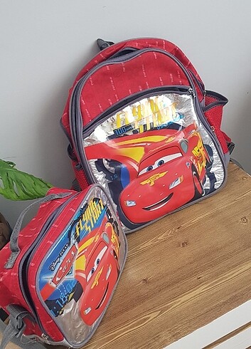  Beden İlkokul çantası temiz az kullanılmış 