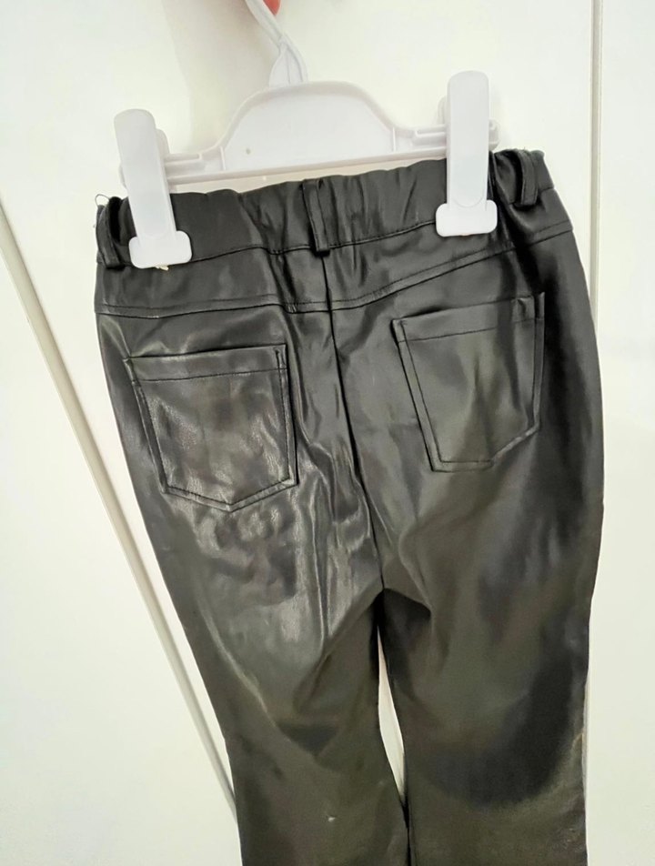 Kız çocuk Siyah Deri Bol Kesim Pantolon - Görsel 3