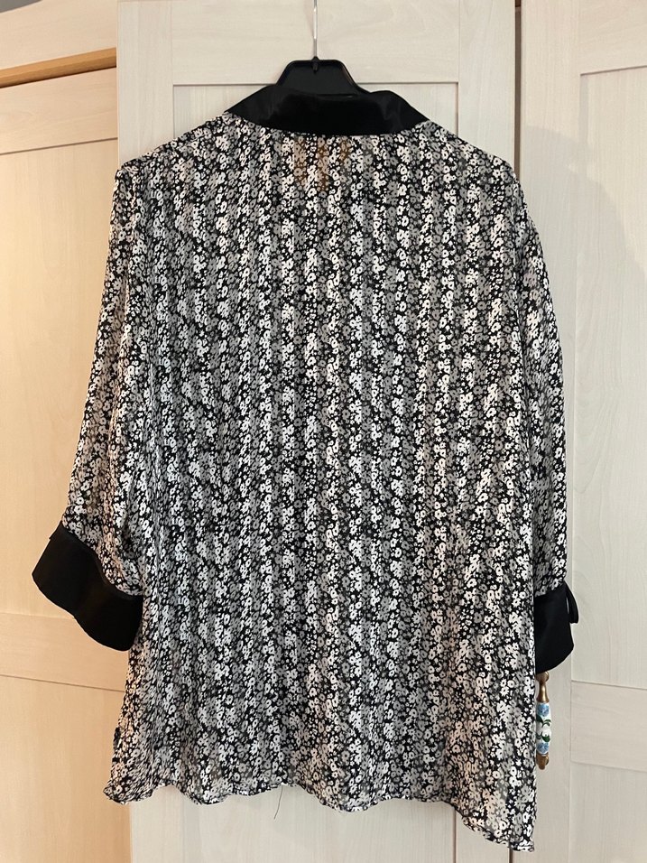 Desenli Siyah Gömlek, Uzun Kollu, Düğmeli - Görsel 3