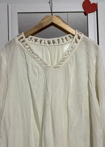 Beyaz Keten Bohem V Yaka Kadın Bluz - Görsel 2