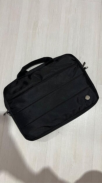 LAPTOP ÇANTASI