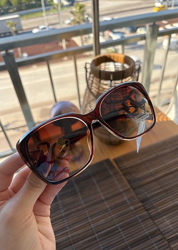 Kahverengi Tokalı Kadın Güneş Gözlüğü - Görsel 4