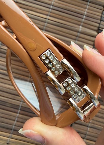 Parlak Kahverengi Çerçeveli Kadın Güneş Gözlüğü - Görsel 9