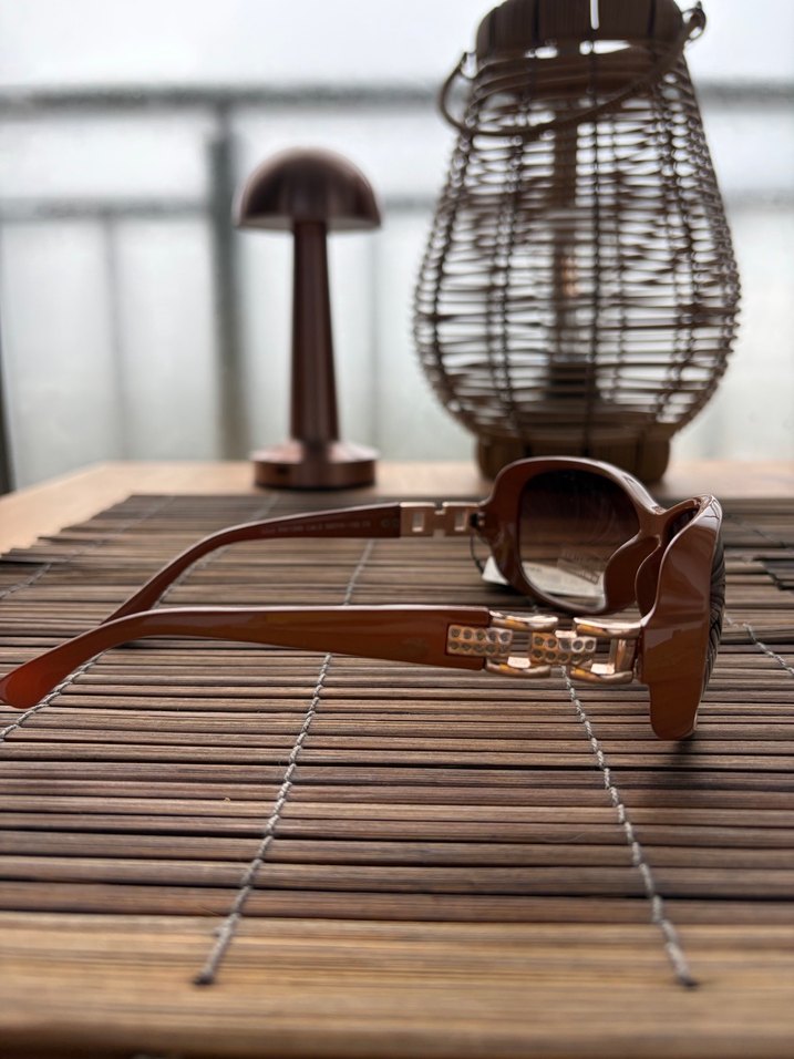 Parlak Kahverengi Çerçeveli Kadın Güneş Gözlüğü - Görsel 2