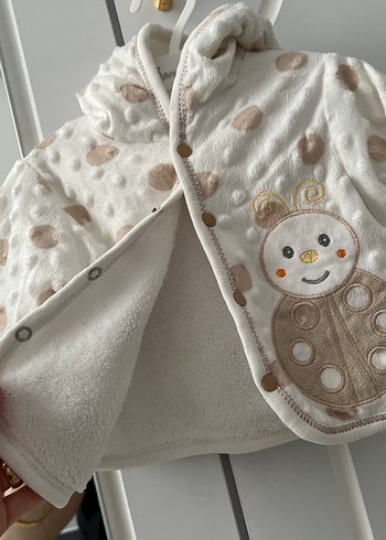 Kız Çocuk Beyaz Kapüşonlu Sıcak Ceket - Görsel 2