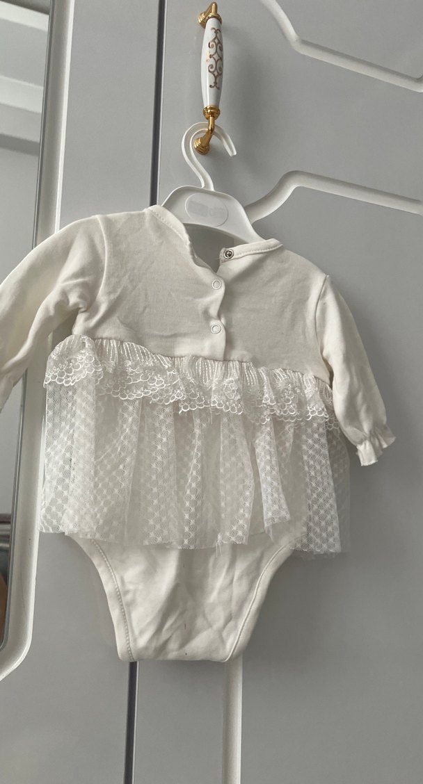 Beyaz Dantel Detaylı Uzun Kollu Kız Elbisesi - Görsel 2