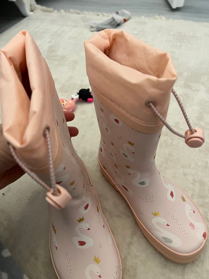 Kız Çocuk Pembe Kuğu Desenli Yağmur Çizmesi - Görsel 2