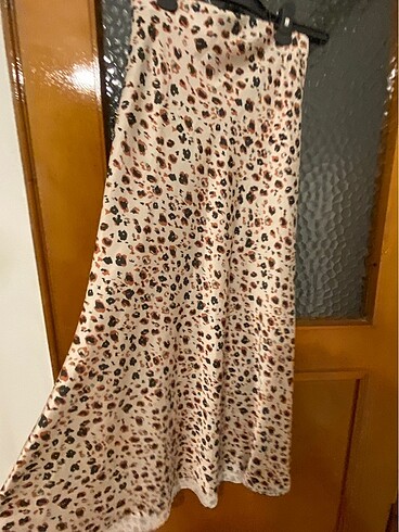 Leoparlı saten etek