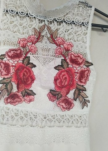 Trendyol & Milla Dantel Detaylı İşlemeli Beyaz Midi Elbise