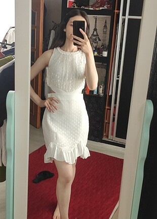 Trendyol & Milla Beyaz bel dekolteli puantiye elbise
