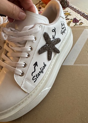 Beyaz Bağcıklı Kadın Spor Ayakkabı - Görsel 2