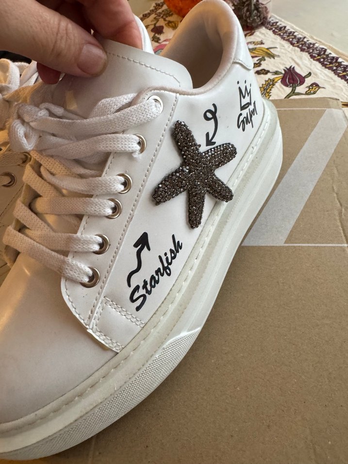 Beyaz Bağcıklı Kadın Spor Ayakkabı - Görsel 2