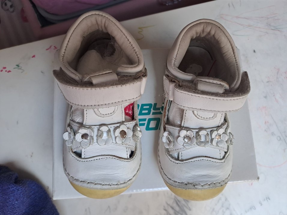 Kız Bebek Beyaz Cırtlı İlk Adım Ayakkabısı - Görsel 2