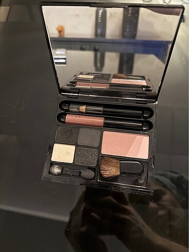 Beden Maybelline makyaj seti