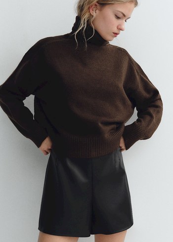 Zara Kadın Siyah Deri Mini Şort - Görsel 4