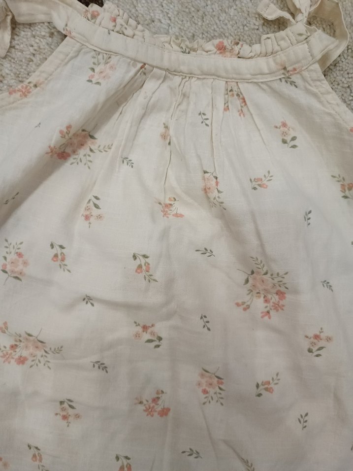 Kız Bebek Fırfırlı Askılı Bluz ve Şort Takımı - Görsel 4