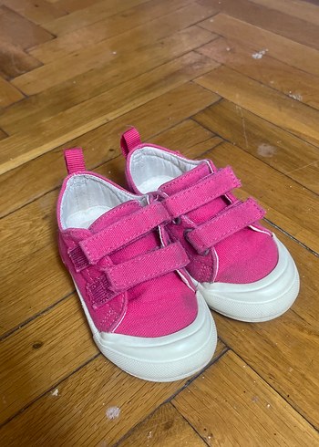 Kız Çocuk Pembe Cırt Cırtlı Spor Ayakkabı