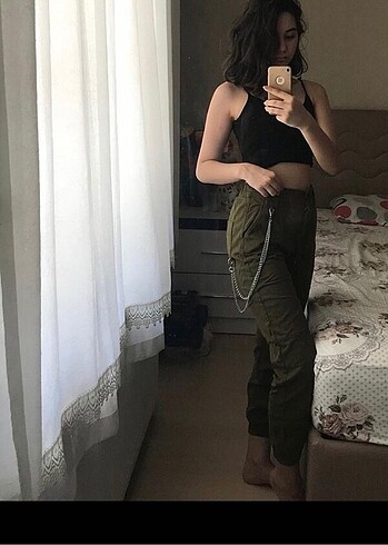 xs Beden Bershka kargo pantolon