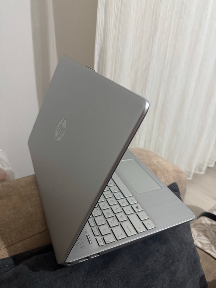 HP Laptop 15s - Görsel 3