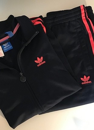 Orijinal Adidas
