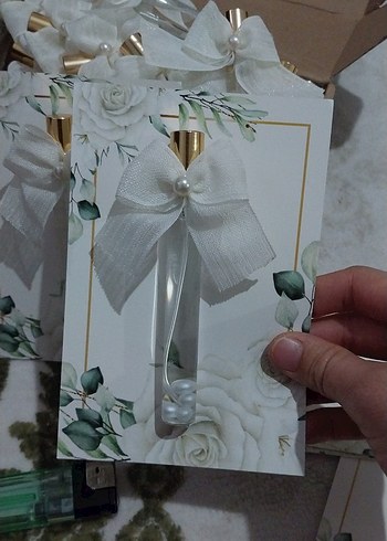 İnci Detaylı Beyaz Tüylü Kalem - Görsel 2