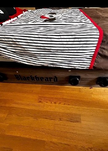 Korsan Temalı Kahverengi Çocuk Yatağı - Görsel 2