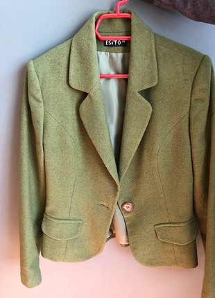 Yeşil kaşe ceket