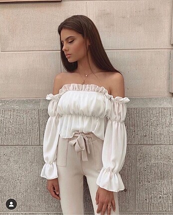 Zara beyaz fırfırlı bluz